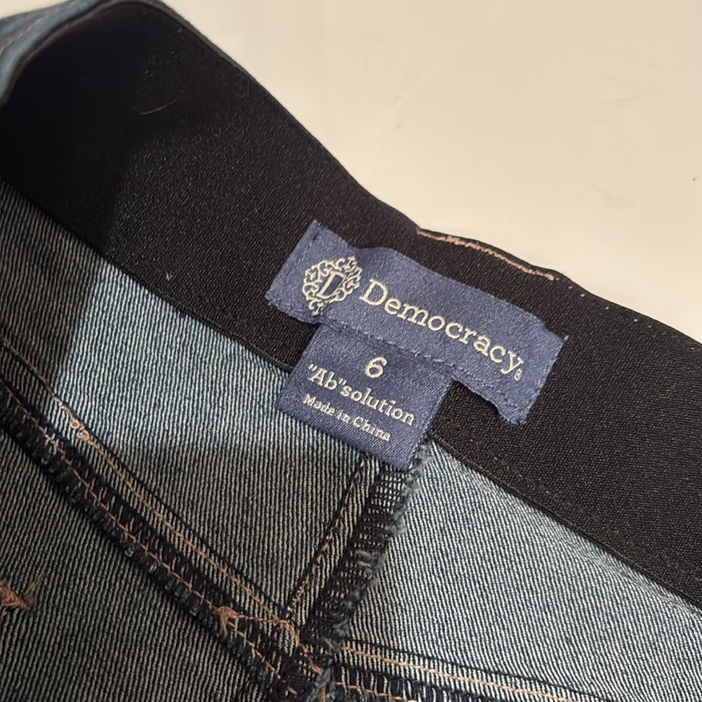 NWT Democracy Indigo Denim Shorts Bermuda crops  6 ab solution - Picture 3 of 12